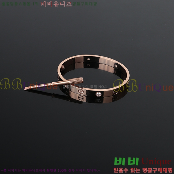 ��쿡 ���� �극�̽��� ���� ť�� ������ ������ Ca6880-1