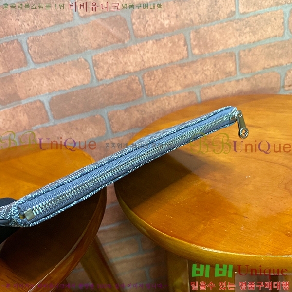 #���ߵ� ���� Ŭ��ġ �̴� GY64890-2