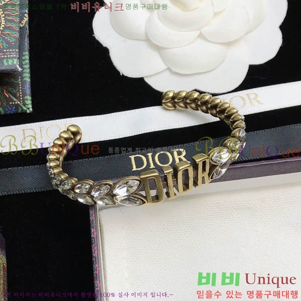 ��� ���� D145910