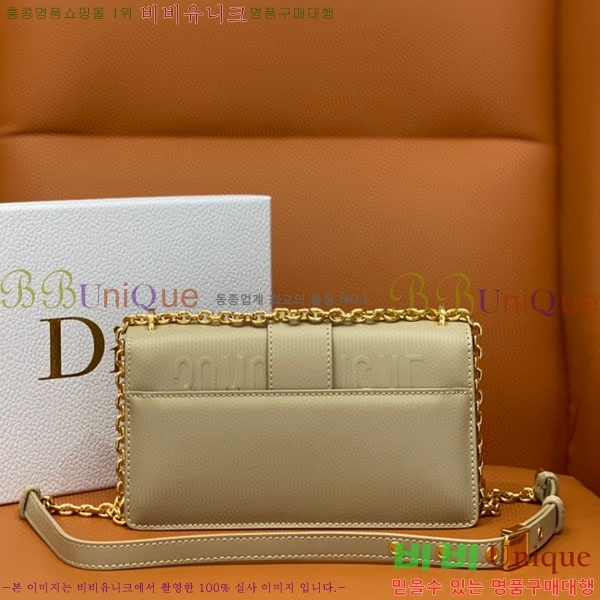 #��� 30 ���״� �̽�Ʈ ����Ʈ ü�ι� M9334-203