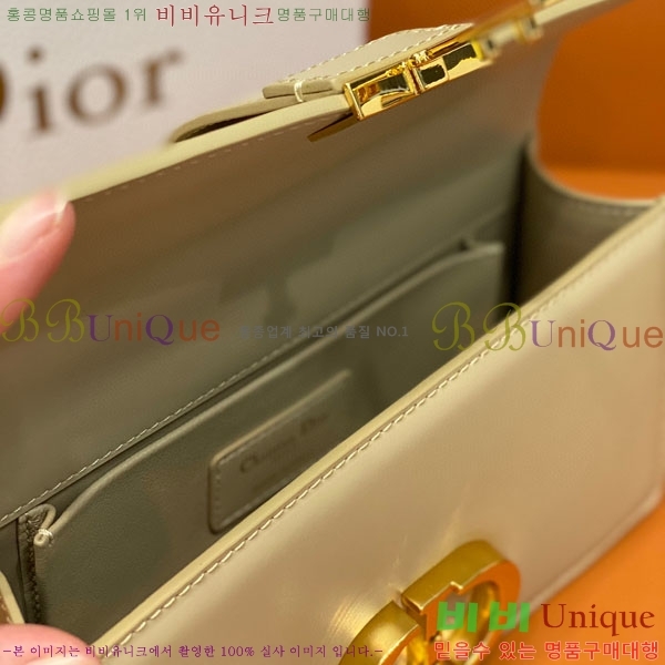 #��� 30 ���״� �̽�Ʈ ����Ʈ ü�ι� M9334-203