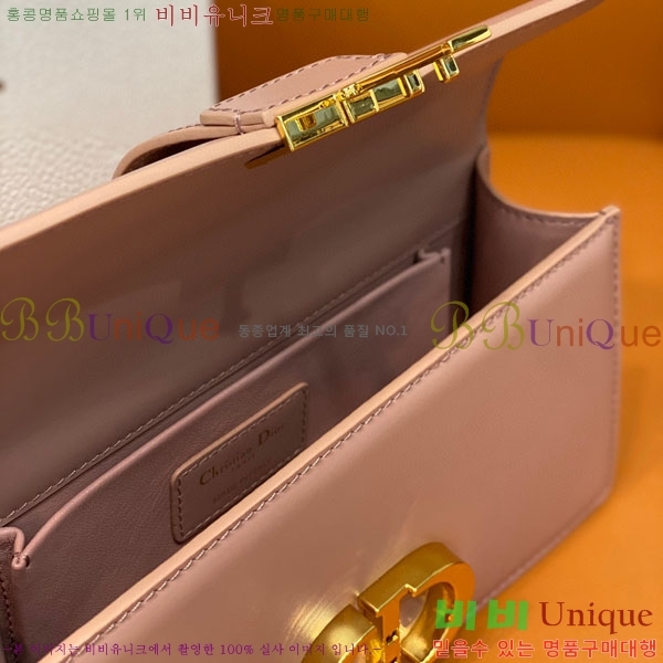 #��� 30 ���״� �̽�Ʈ ����Ʈ ü�ι� M9334-202