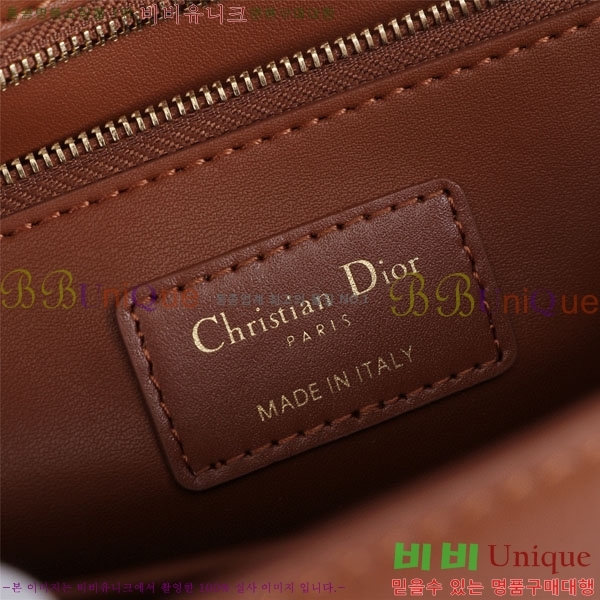 #��� 30 �����ι� M9203-109