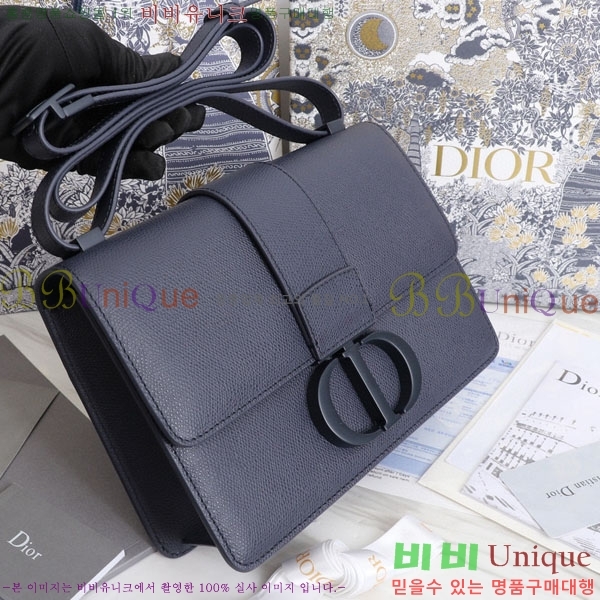 #��� 30 �����ι� M9203-208