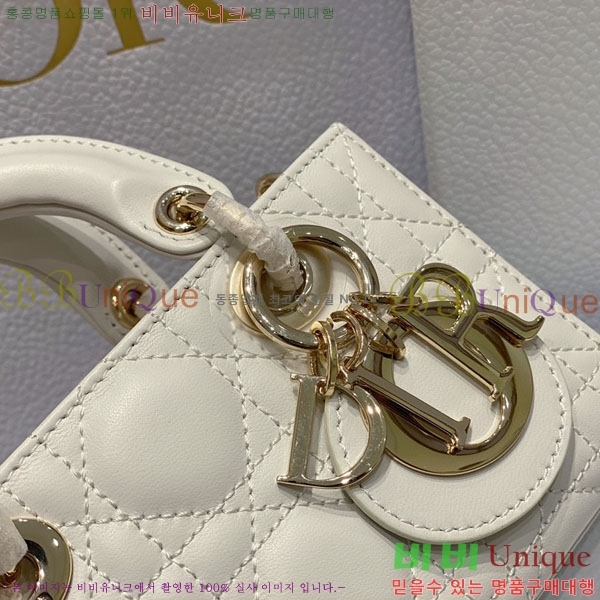 #��� ���̵� �� ���̹� �̴� M0541-104