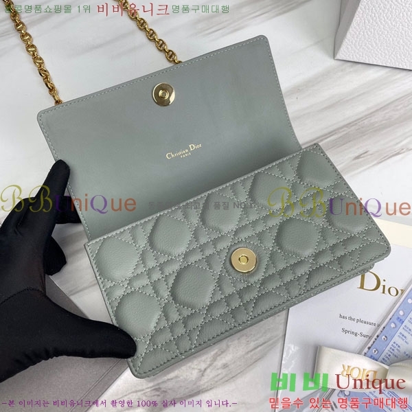 #��� ī�� �� �Ż� 90018-101