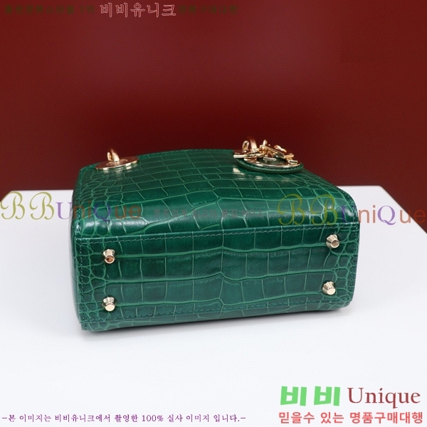 #��� ���̵�� �̴� M050566-111