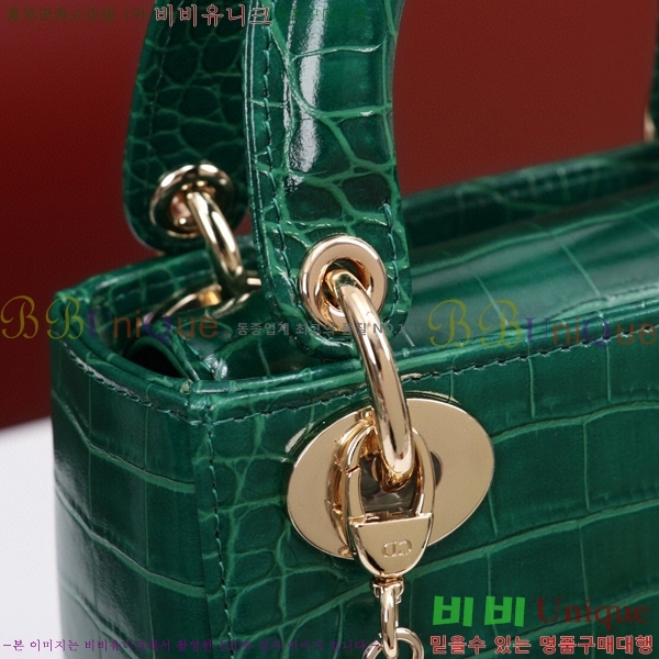 #��� ���̵�� �̴� M050566-111