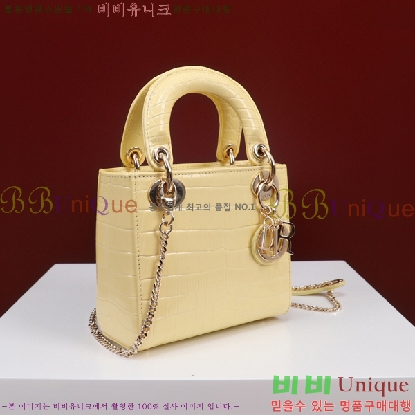 #��� ���̵�� �̴� M050566-108