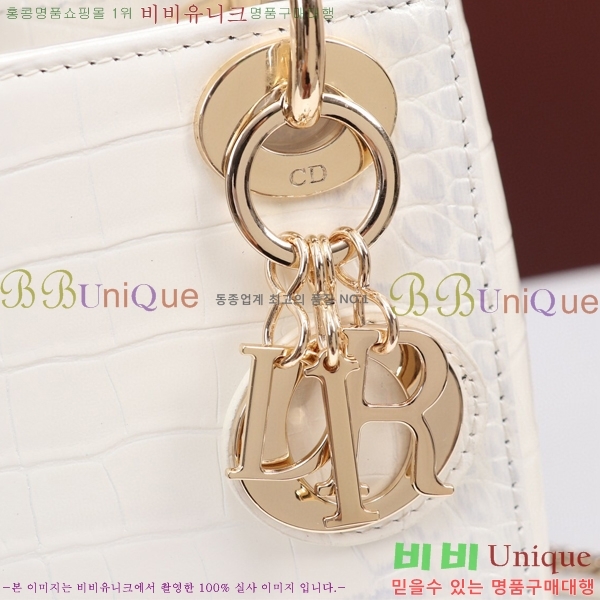 #��� ���̵�� �̴� M050566-104