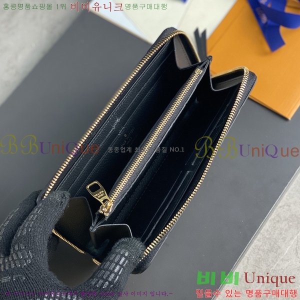 #���̺��� Ŭ������ ���� M60171-101