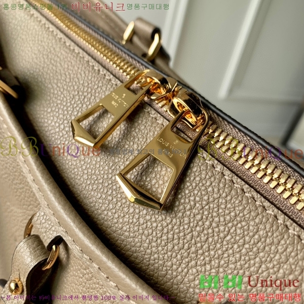 #���̺��� Ʈ���̾Ƴ� MM M46487-101