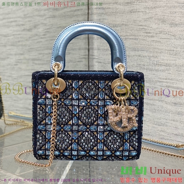 #��� ���̵�� �̴� M050566-301