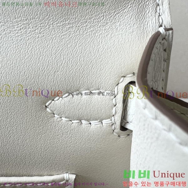 #�����޽� �̸��� 19������ HE58411251-22(���긣����)