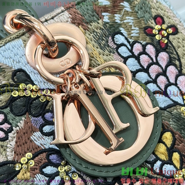 #��� ���̵� �� ���̹� �̵� M054035-701