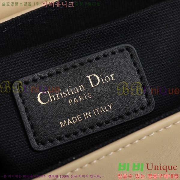 ��� 30 ������ ũ�ν��� 27D876921-3