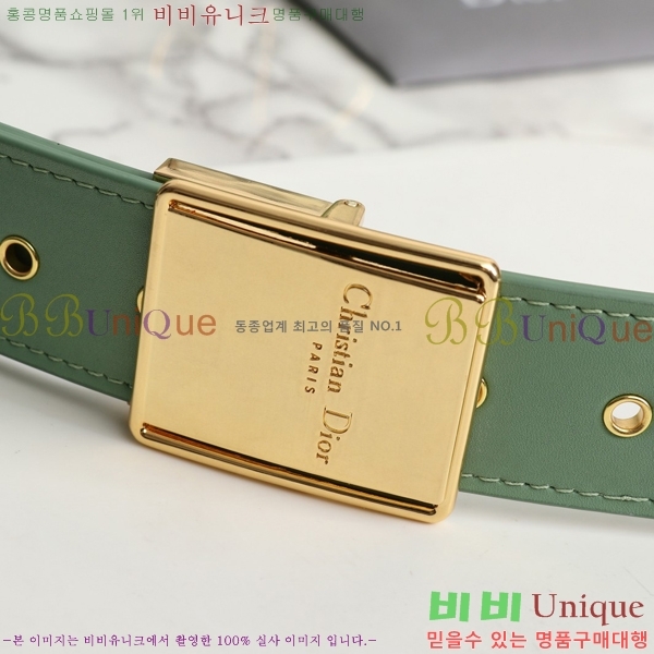 ��� 30 ������ ũ�ν��� 27D876921-1