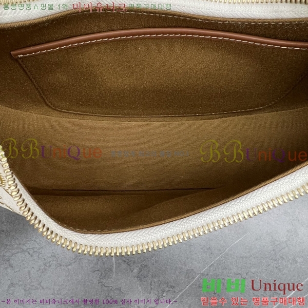 ������ Ʈ������ �ƹٹ� 26CE239652-5