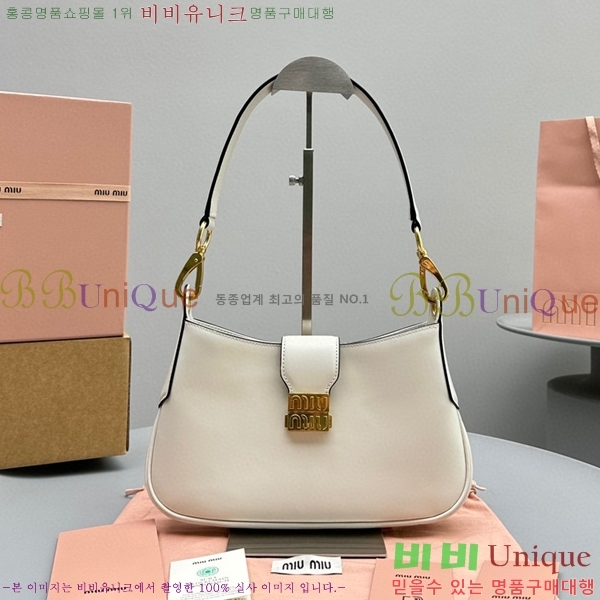 #�̿�̿� �ΰ� ��Ż ���� ȣ���� 5BC151-832