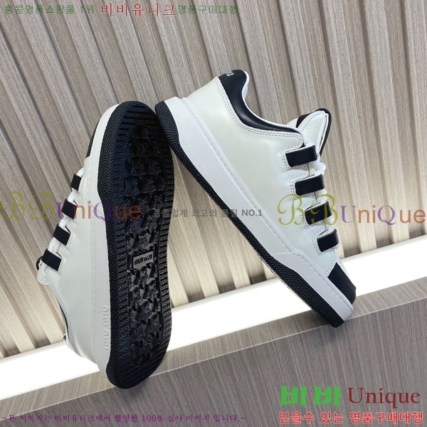 ���� �̿�̿� ����Ŀ�� M955423