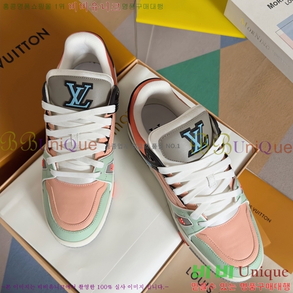 LV Ʈ���̳� ����Ŀ�� 53L23122631-1