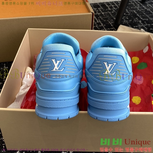 ���̺��� LV Ʈ���̳� ����Ŀ�� 48L2412435-7