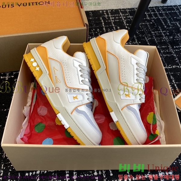 ���̺��� LV Ʈ���̳� ����Ŀ�� 45L2412430-5