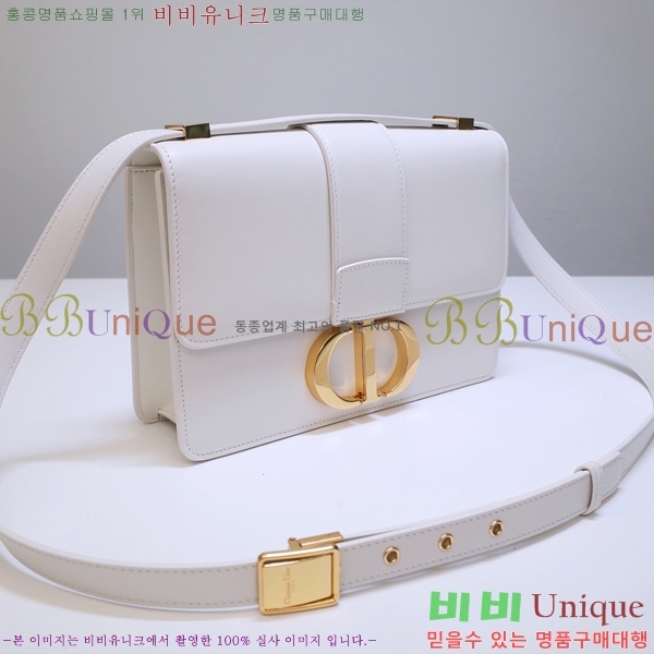 #��� 30 �����ι� M9203-664