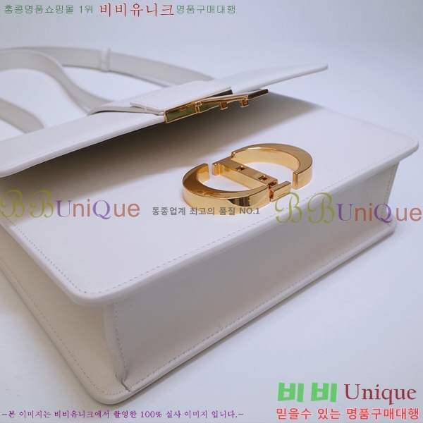 #��� 30 �����ι� M9203-664