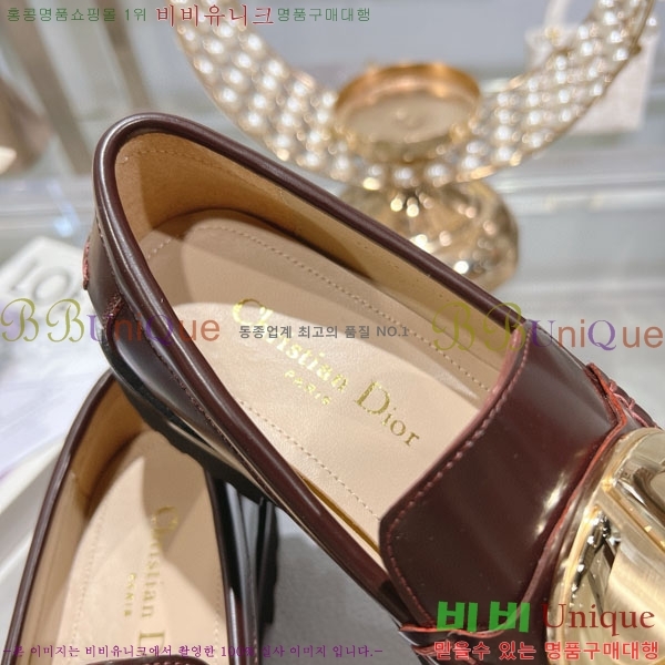 ���� ��� ���� 33D748813-1