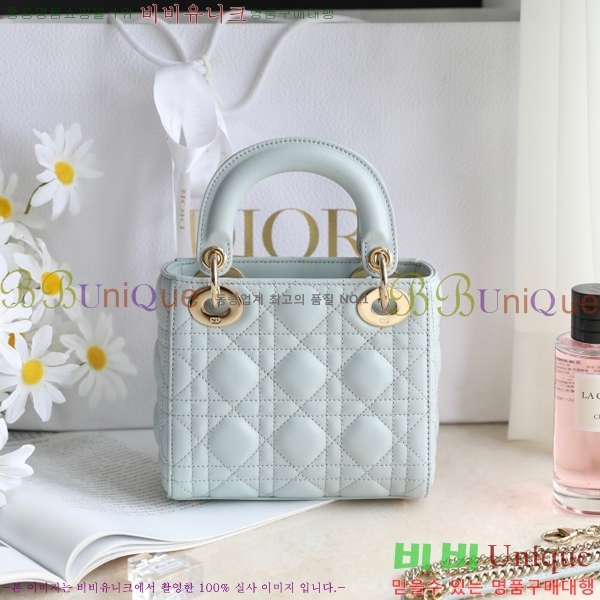 #��� Lady Dior �̴� ���̵�� M050555-2