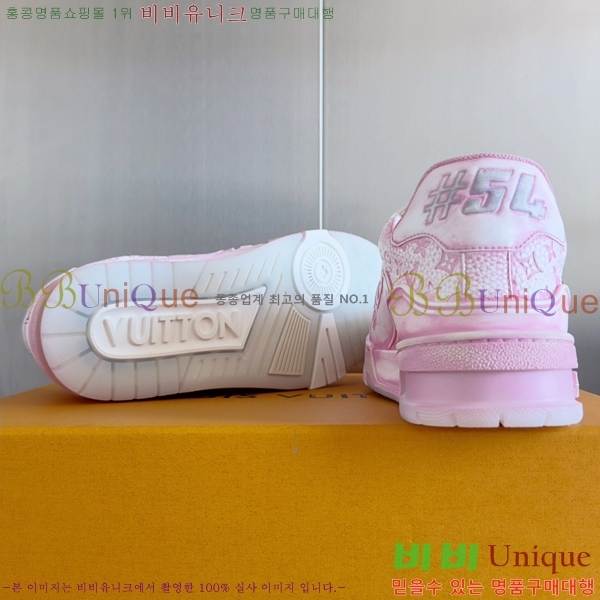 ���̺��� LV Ʈ���̳� ����Ŀ�� 05L24414-1