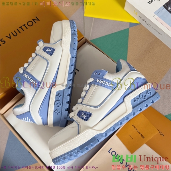 ���̺��� LV Ʈ���̳� �ƽ� ����Ŀ�� 48L24411-2