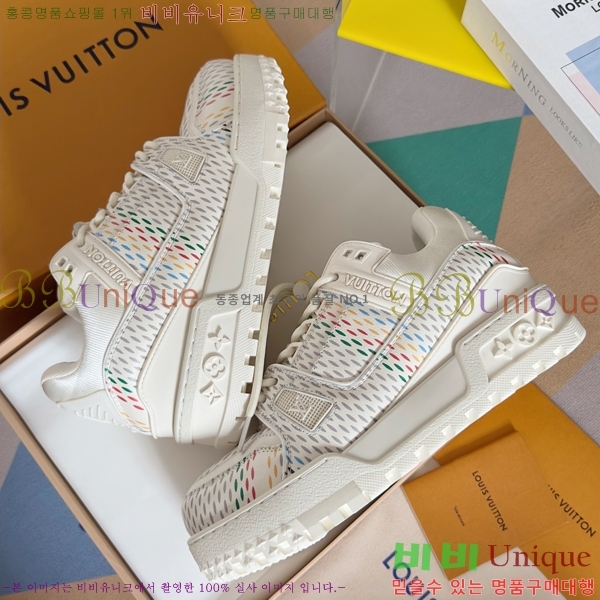 NEW LV Ʈ���̳� �ƽ� ����Ŀ�� 47L245912-1