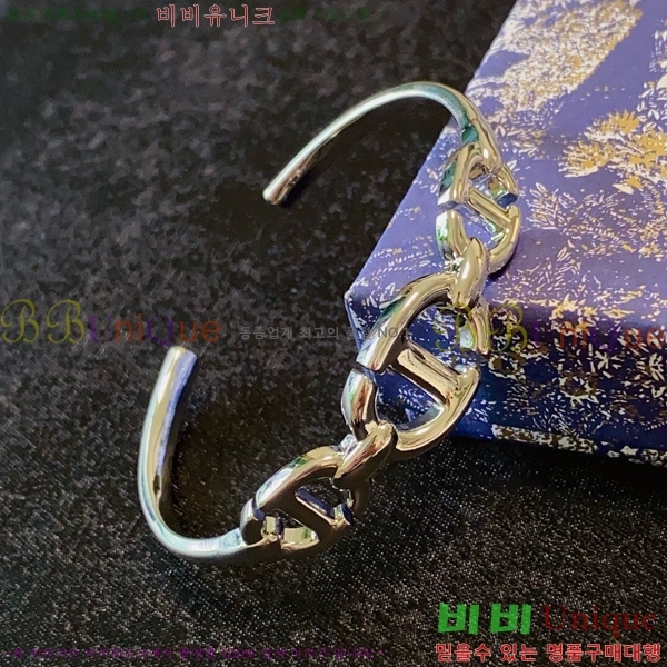 ��� ���� D55O0922-3