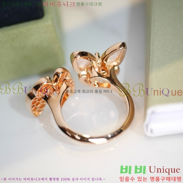 ��Ŭ���� �� ���� ������ ���� VC33744-3