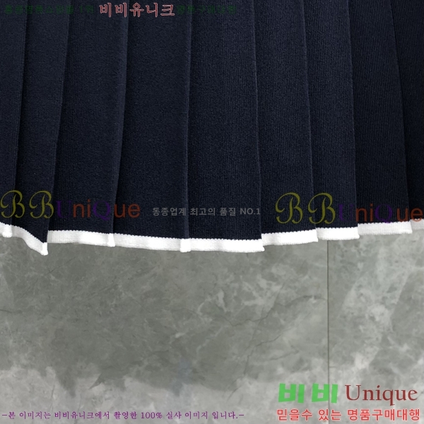 ���� ����� ��ĿƮ TB498852-1