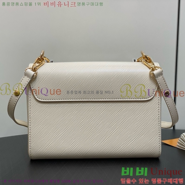 #���̺��� Ʈ����Ʈ MM M24043-103