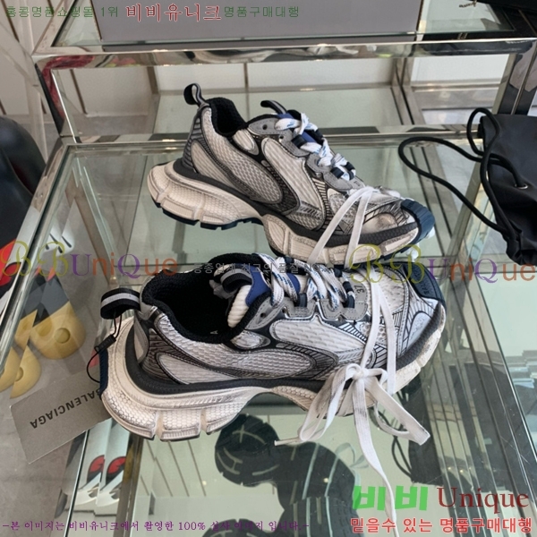 �߷��þư� 3XL Ʈ���̳� ����Ŀ�� BLA356600-4