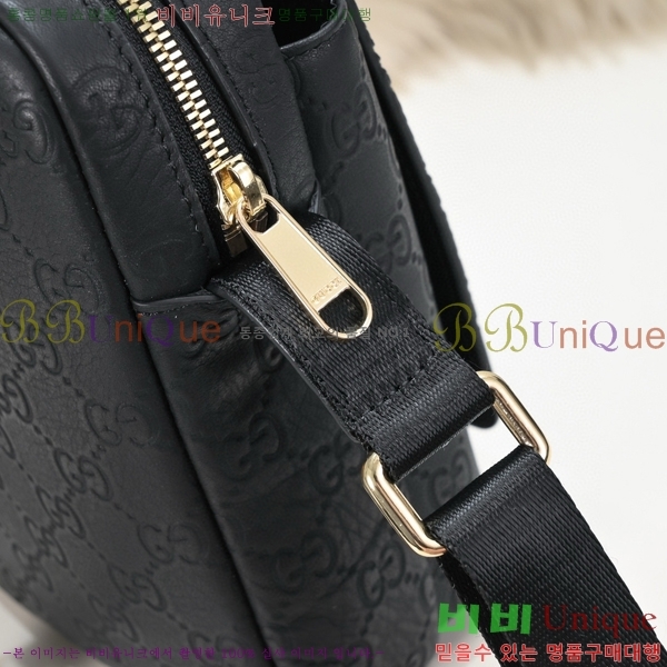 ���� ũ�ν��� 521703