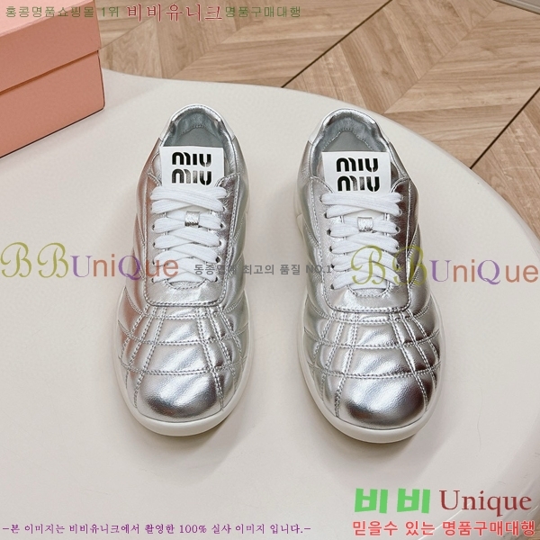 ���� �̿�̿� ����Ŀ�� 32MU24779-1