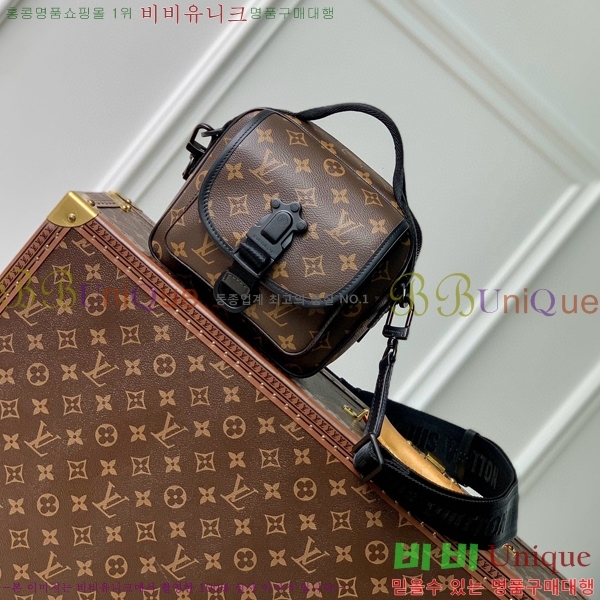 #���̺��� ���׷� Ʈ���� ũ�ν��� M46973-101