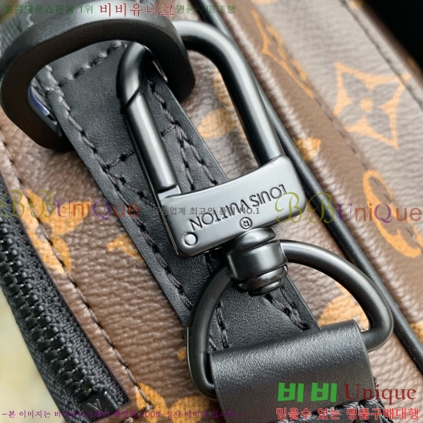 #���̺��� ���׷� Ʈ���� ũ�ν��� M46973-101