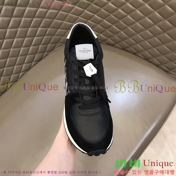 ���� �߷�Ƽ�� ����Ŀ�� 29VT24821-6