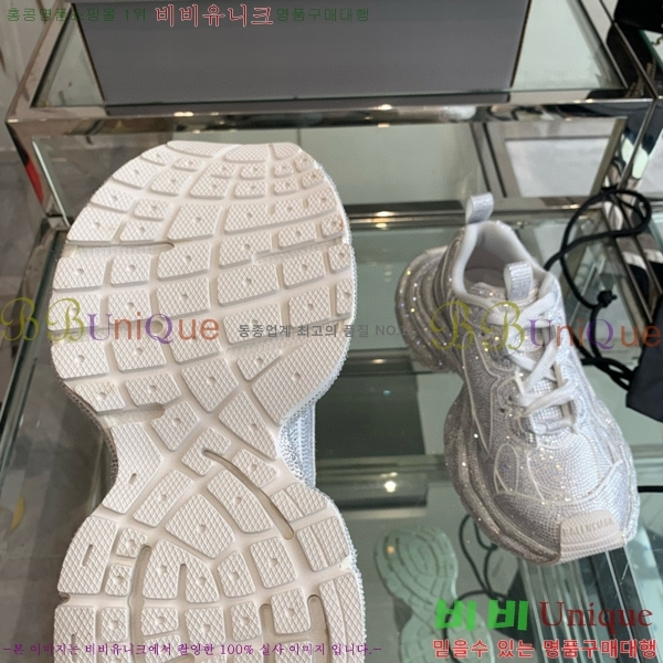 �߷��þư� 3XL Ʈ���̳� ����Ŀ�� BLA356600-104