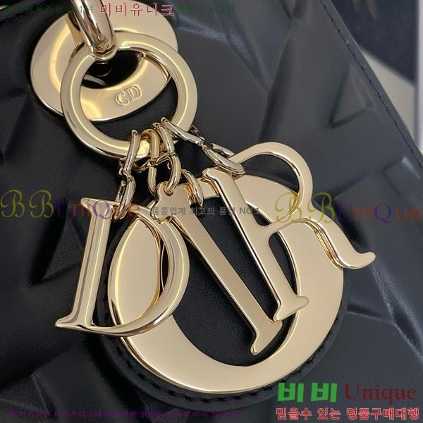 #��� ���̵�� ���� M8002-601