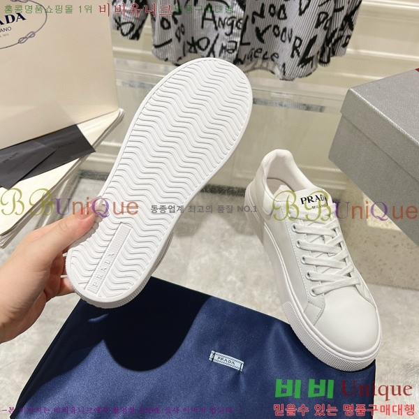 ����� ����Ŀ�� �������� 32PA581143-3