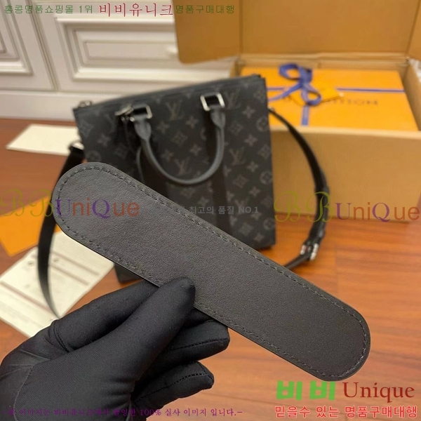 #���̺��� �� �ö� ũ�ν� M46098-1000