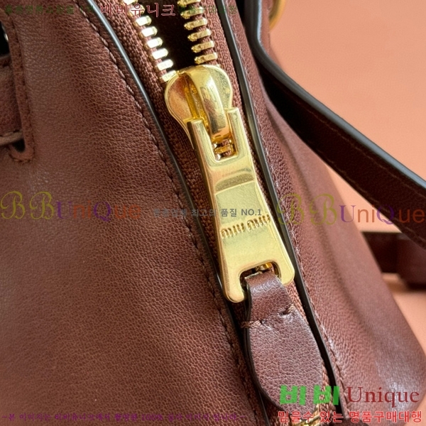 #�̿�̿� �ƹ�ٸ� ž �ڵ�� ���� 5BB169-103