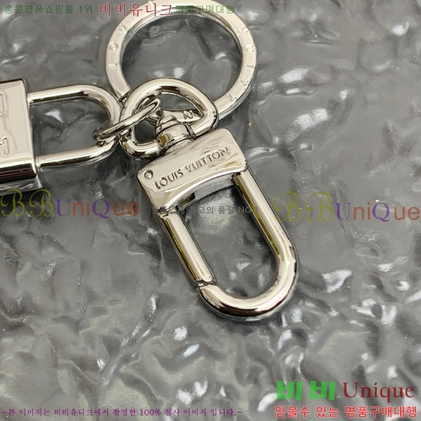 ���̺��� ŰȦ�� M09988-4